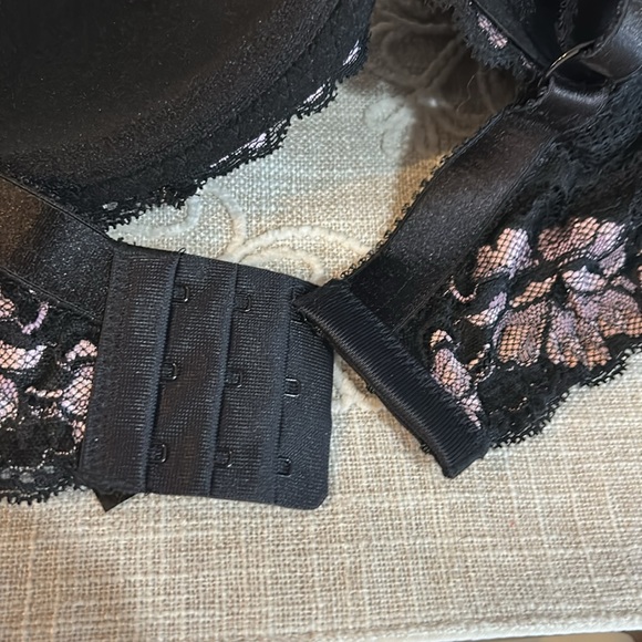 Adore Me NWT Black Pink Floral Lace Bra 44DD - Picture 6 of 8